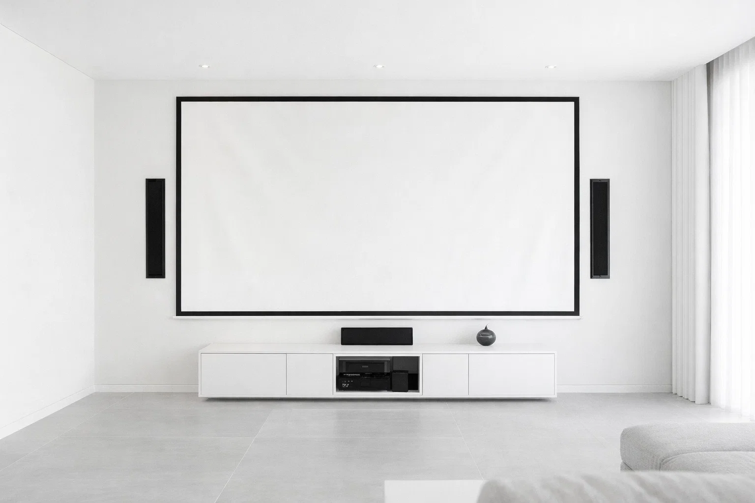 Czy do projektora potrzebny jest ekran